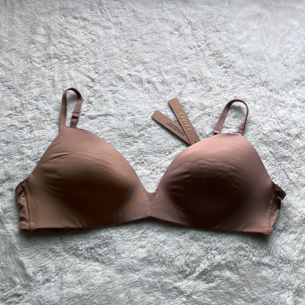 Skims Wireless Form Maternity Nursing Bra Sienna PL-PLG-7704W Size 32DD New - Picture 1 of 10